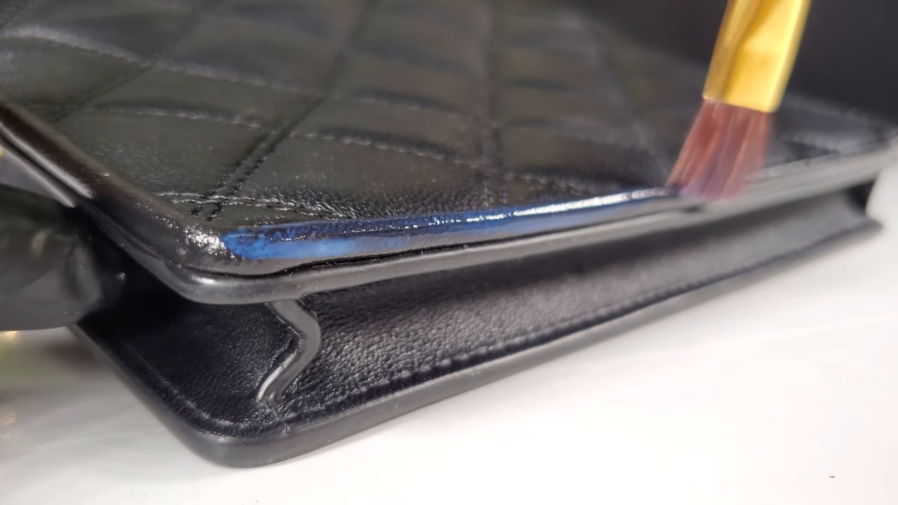 How to Restore a Faded Leather Bag? LeatherProfy